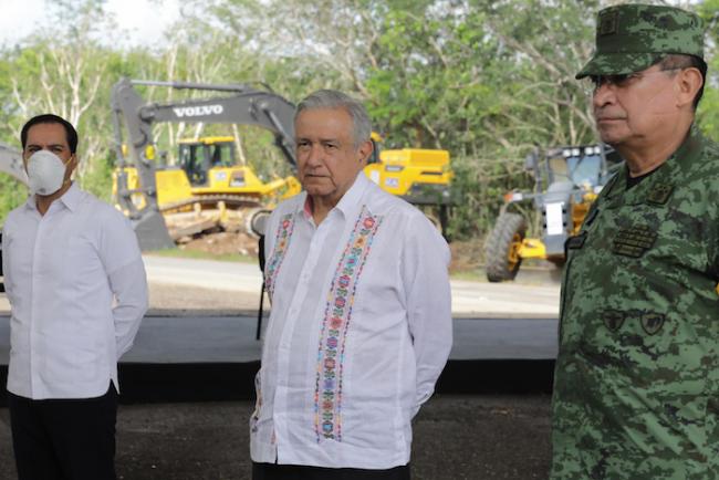 Presidente Andrés Manuel López Obrador supervisa en Yucatán tramo 4 del Tren Maya en octubre del 2020. (Presidencia de México)