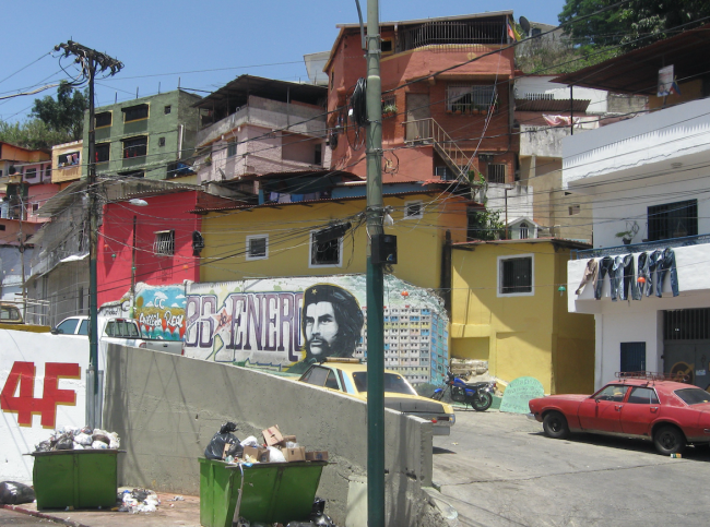 Mural en el sector Los Arbolitos de 23 de enero, 2014. (NACLA)