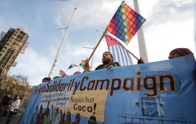 Evo Morales supporters at a rally in London protesting the coup in Bolivia that followed the 2019 elections. (Steve Eason, Flickr). 