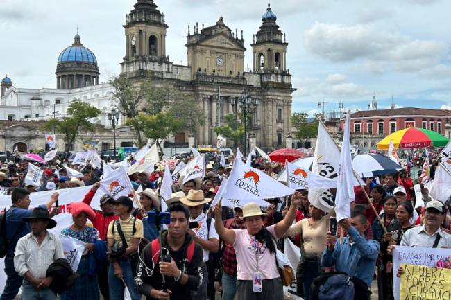 CODECA marches on Guatemala City to protest corruption and high food prices, July 10, 2024. During the march, former presidential candidate Thelma Cabrera said President Arévalo has not prioritized the most vulnerable communities. (Prensa Comunitaria)