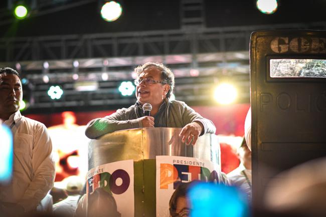 Presidential frontrunner Gustavo Petro speaks to supporters at Plaza Bolivar in Bogota (Daniela Díaz)