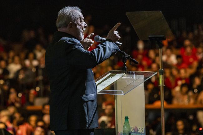 Lula at a campaign event in September 2022. (Oliver Kornblihtt / Mídia NINJA / Flickr / CC BY-NC 2.0 DEED)