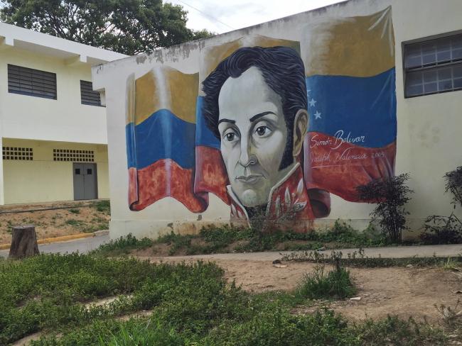 A mural of Simón Bolívar in Caracas. (Photo by Gabriel Hetland)