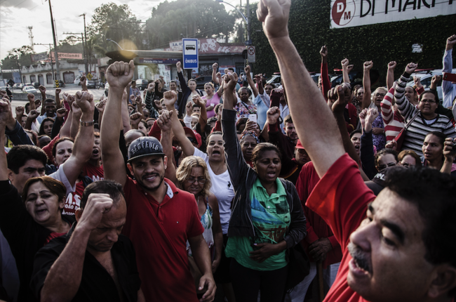 Paralisação, organizada na região pelo Movimento dos Trabalhadores Sem-Teto e Movimento dos Trabalhadores Sem Terra contra a PEC 55, 11 de novembro 2016. (Mídia NINJA / CC BY-NC-SA 2.0)