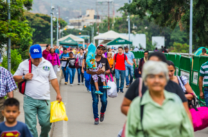 Desplazadxs y insegurxs: el éxodo venezolano y sus impactos