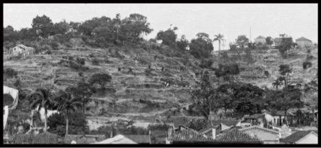 Morro de Santo Antônio, after the public health initiative, 1916, Rio de Janeiro. (BNRJ_DA)