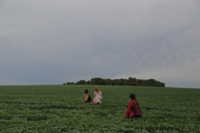 A scene from Madalena.