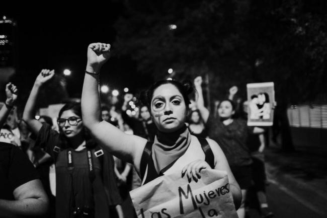 Activistas marchan el 16 de agosto 2019. (Foto por Laura Álvarez)