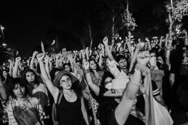 Mujeres protestan el 16 de agosto 2019. (Foto por Laura Álvarez)