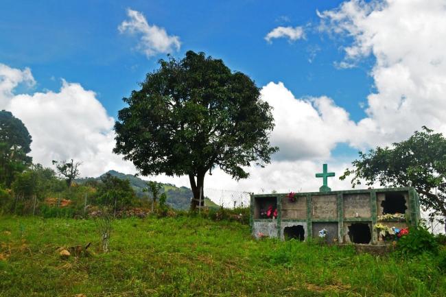 El cementerio de Azacualpa antes de su destrucción (Movimiento Amplio por la Dignidad y la Justicia / Bufete Estudios para la Dignidad)